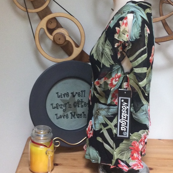 NWT Soft Flowing Nostalgia Blouse and Matching  Skirt Sz M - Picture 5 of 8